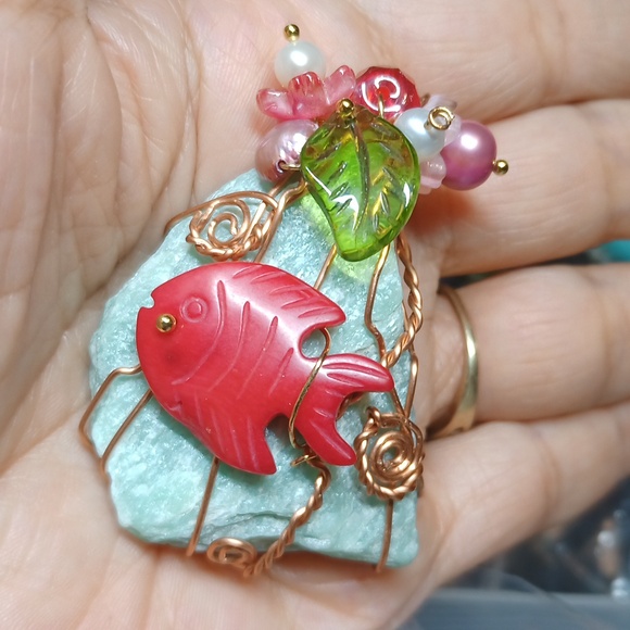 Jewelry - Wire Wrapped Gem Stone With Freshwater Pearl, Glass & Coral Fish